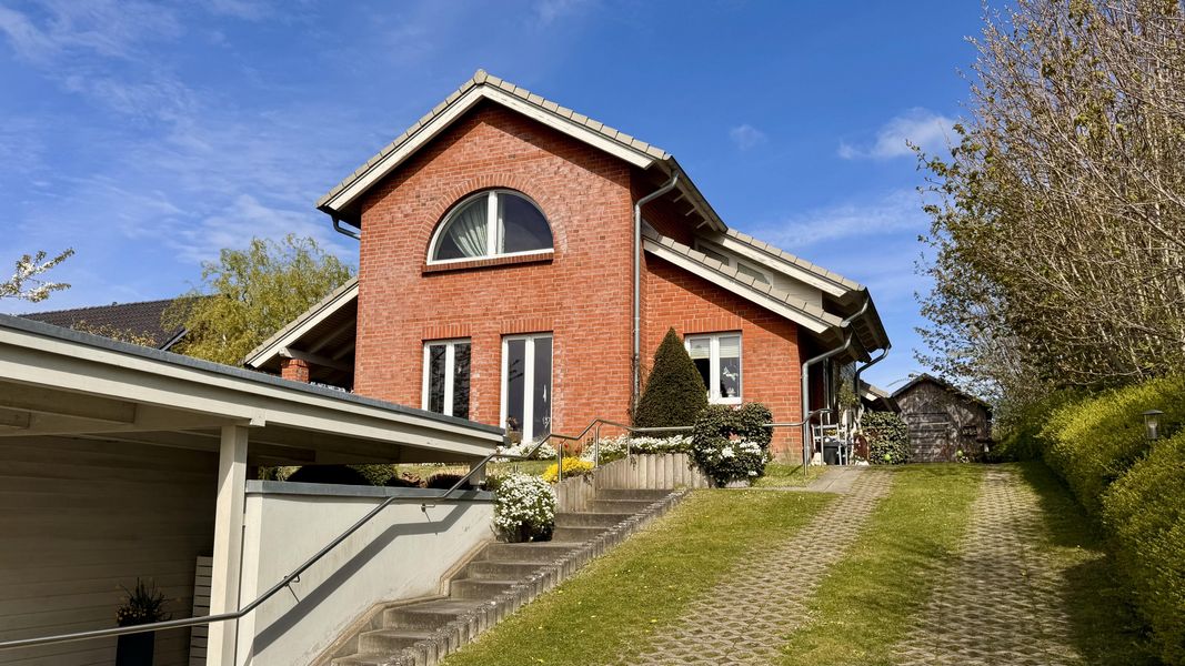 Bild von Haus in Nübel