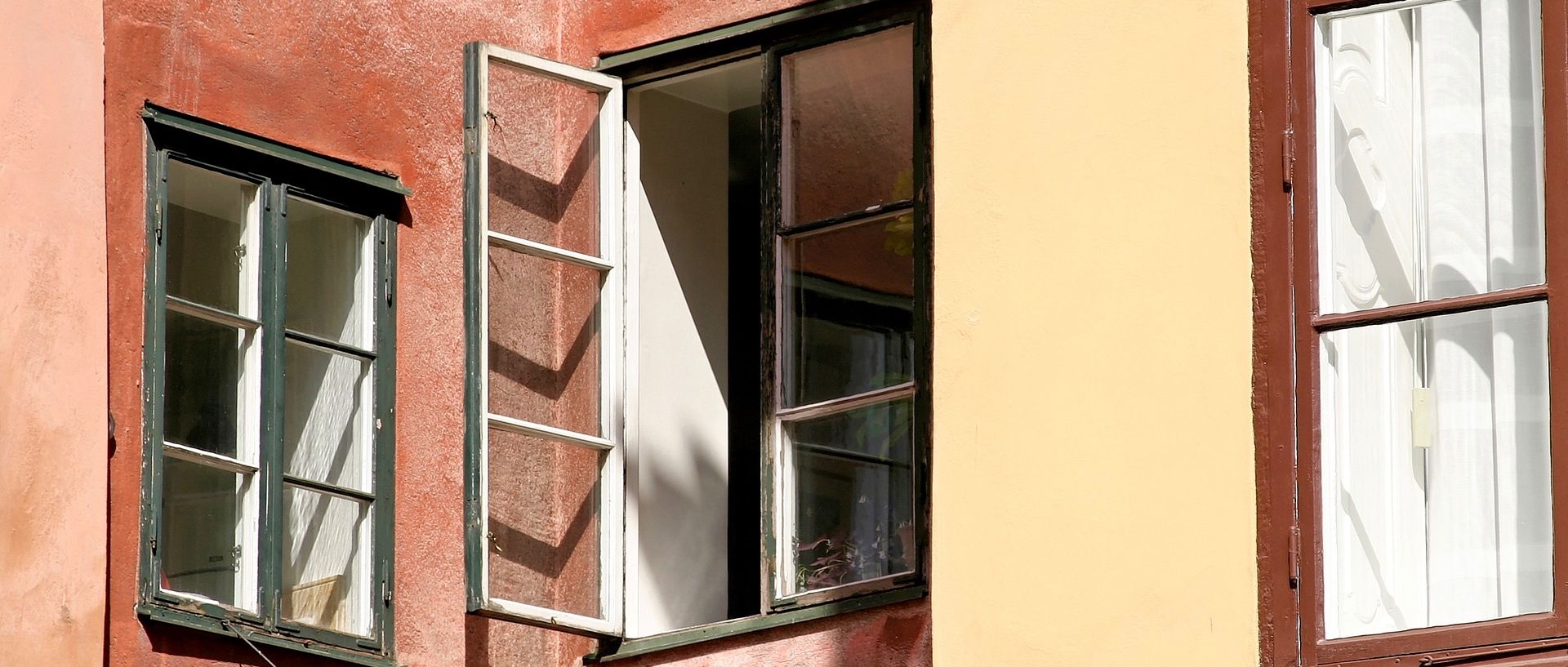 Symbolbild: geöffnetes Fenster