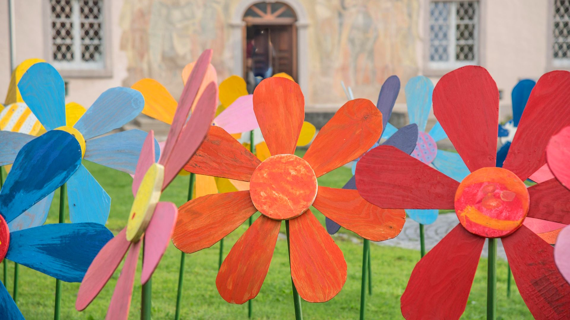 Symbolbild Dekoblumen 