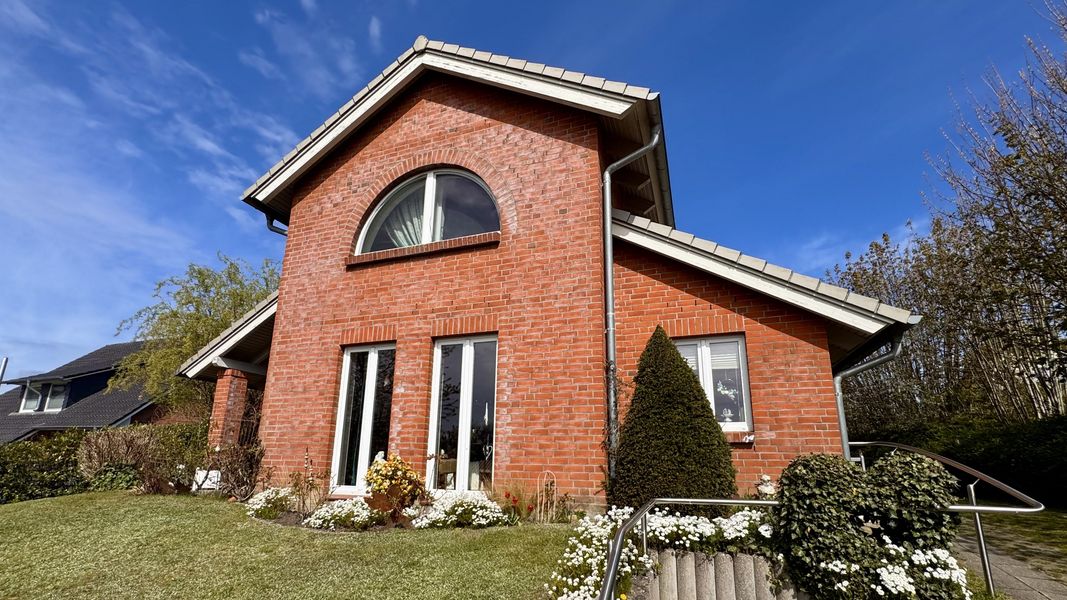 Bild von Haus in Nübel